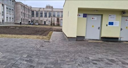 У Запоріжжі біля нової "підземної школи" за 100 млн грн просів ґрунт &ndash; фотофакт