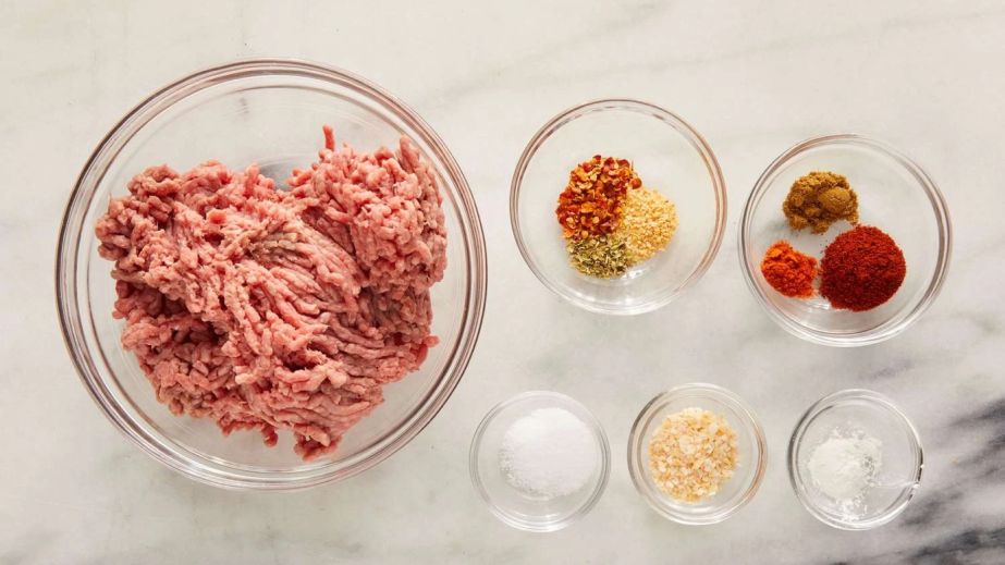 Почему домашний фарш вкуснее магазинного: идеи для семейных ужинов