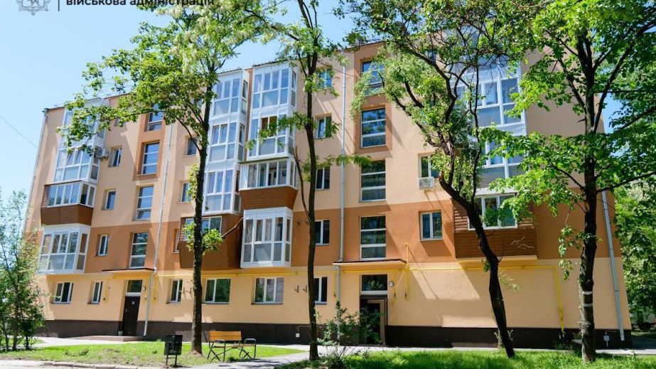 Власникам видали ключі: будинок, який тричі атакувала РФ, відновили в Запоріжжі