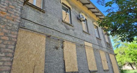 После ночной атаки в Запорожье оперативно восстановили уже 9 поврежденных домов