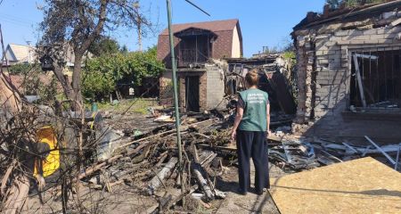 Удар по Запоріжжю: уламками засмічено дві великі локації в Шевченківському районі