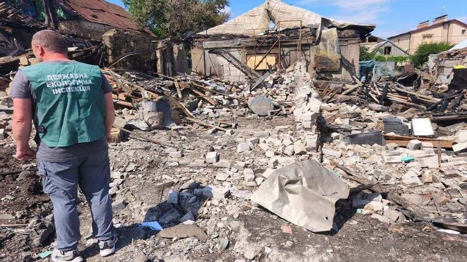 У Запоріжжі після обстрілів засмічені понад 2 тис. кв. м територій