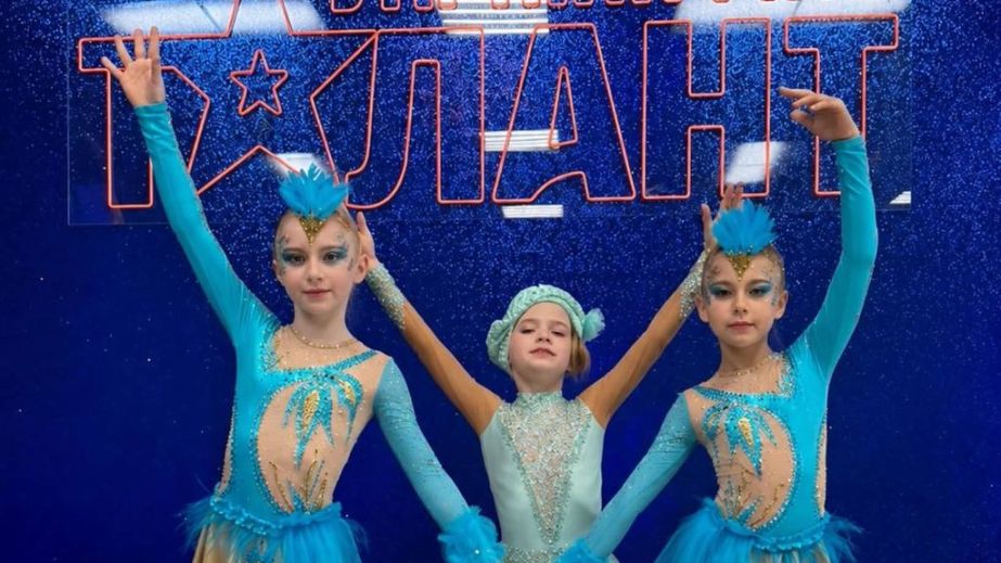 Три "ТАК": юні запорізькі циркачки підкорили шоу "Україна має талант"