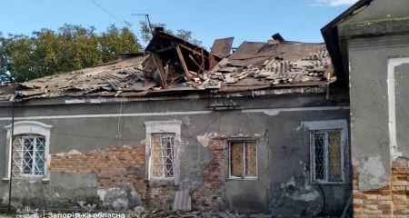 Атака на Біленьке: чотири FPV-дрони розбили сільраду на Запоріжжі