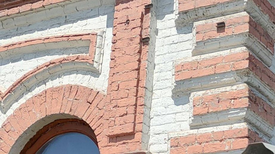 Упоминания о Ленине и красногвардейцах исчезли с домов в Запорожье