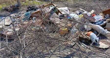 Стихійні звалища заполонили окупований Бердянськ на Запоріжжі
