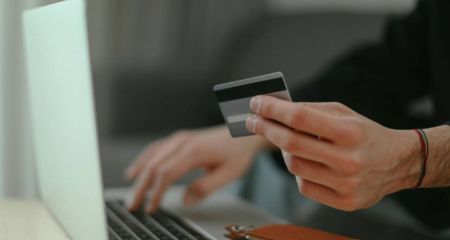 7 років тюрми за банківську аферу: запоріжанка обібрала військового на понад 150 тис. грн