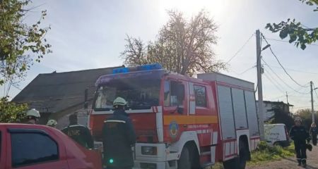 После обстрелов в Запорожье закрыли уже более 4600 "квадратов" выбитых окон