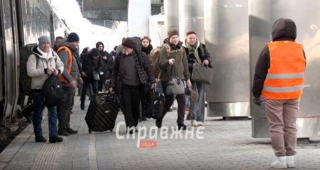 Як пасажири залізниці дістаються Запоріжжя &ndash; коментарі з Дніпра