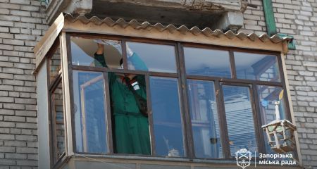 Ранковий обстріл пошкодив сім будинків в одному з районів Запоріжжя &ndash; деталі