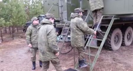 Как россияне привлекают жителей оккупированного на Запорожье города на "СВО" – детали