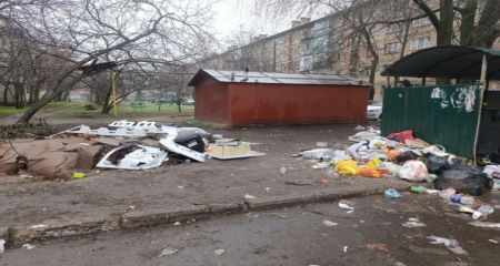 Окупований Мелітополь на Запоріжжі стрімко перетворюється на звалище &ndash; деталі