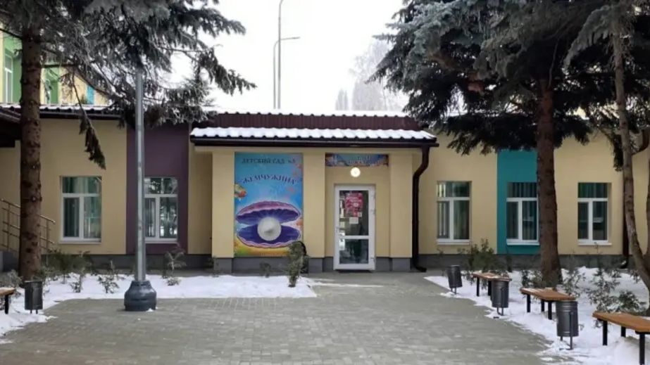 Температура 15 градусів: діти мерзнуть у садочках на окупованому Запоріжжі