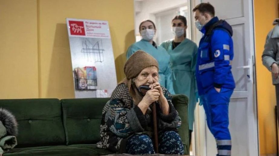 До окупованої Запорізької області везуть мешканців зруйнованих міст Донеччини