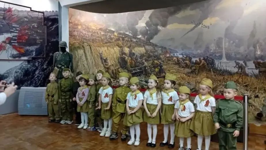 На оккупированном Запорожье готовят перечень "правильных" игрушек для детсадов