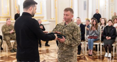 9 місяців без ротацій на "нулі": президент нагородив захисника Запорізького фронту