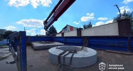 Предотвратили аварию: на Космосе в Запорожье восстановили важный водопровод