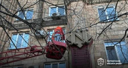 Свыше 300 незаконных вывесок демонтировано в Запорожье за последние полгода