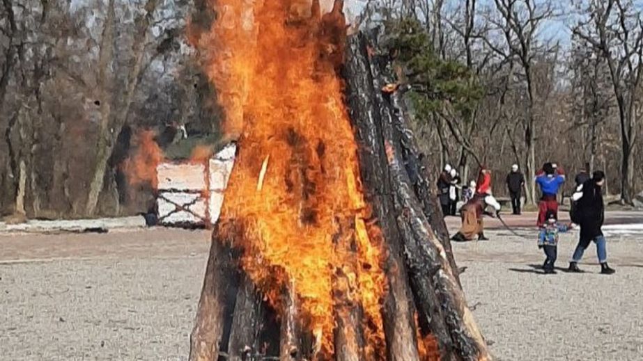 Як зустрічають весну за давніми традиціями – кадри з Хортиці