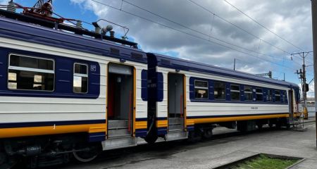 На несколько часов задерживаются поезда сообщением с Запорожьем &ndash; перечень рейсов