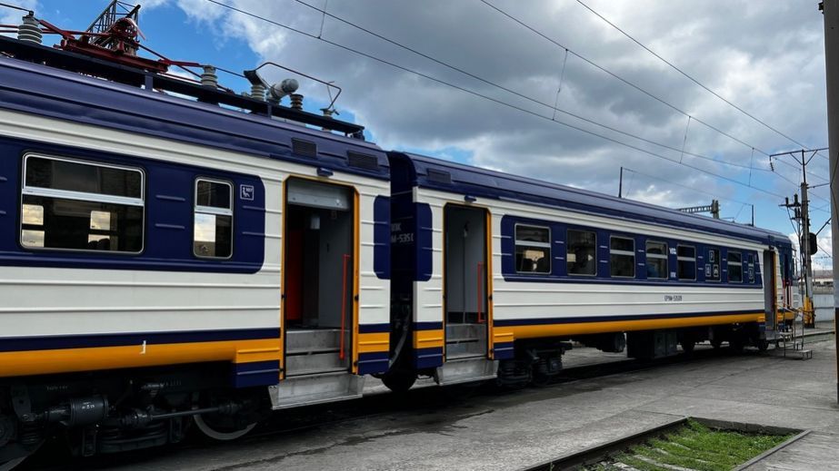 На кілька годин затримуються поїзди сполученням із Запоріжжям &ndash; перелік рейсів