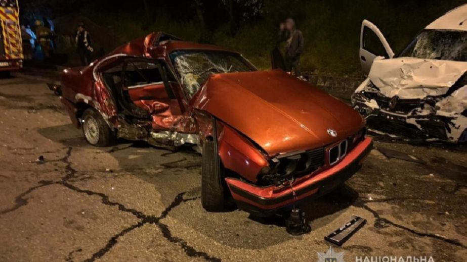 21-річна запоріжанка загинула внаслідок лобового зіткнення BMW з Renault