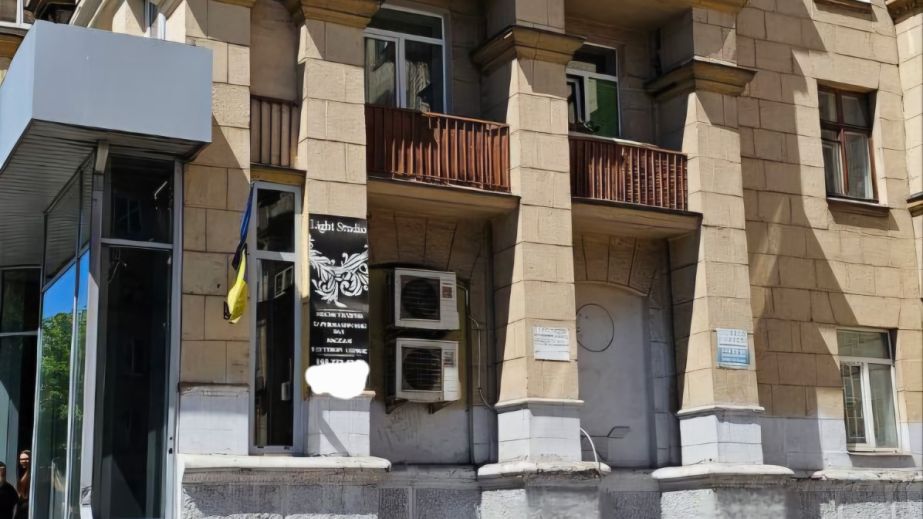 Вивіски російською зникають із вулиць Запоріжжя: що показала перевірка