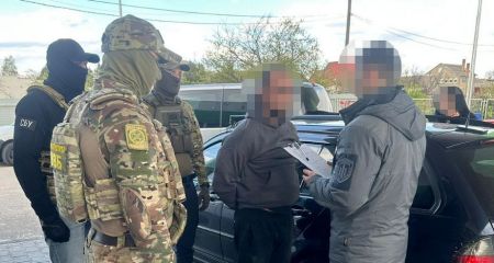 "Такси для военных": в Запорожье разоблачили "схему" побега дезертиров