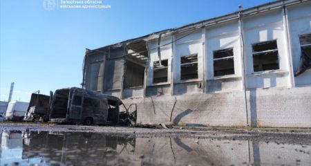 Розбитий склад, спалені авто: в ЗОВА показали наслідки "прильоту" в Запоріжжі