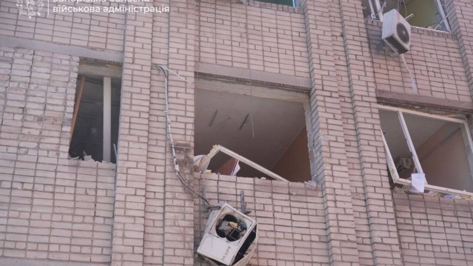 Жителів багатоповерхівки в Запоріжжі евакуюють через нерозірвані снаряди &ndash; деталі