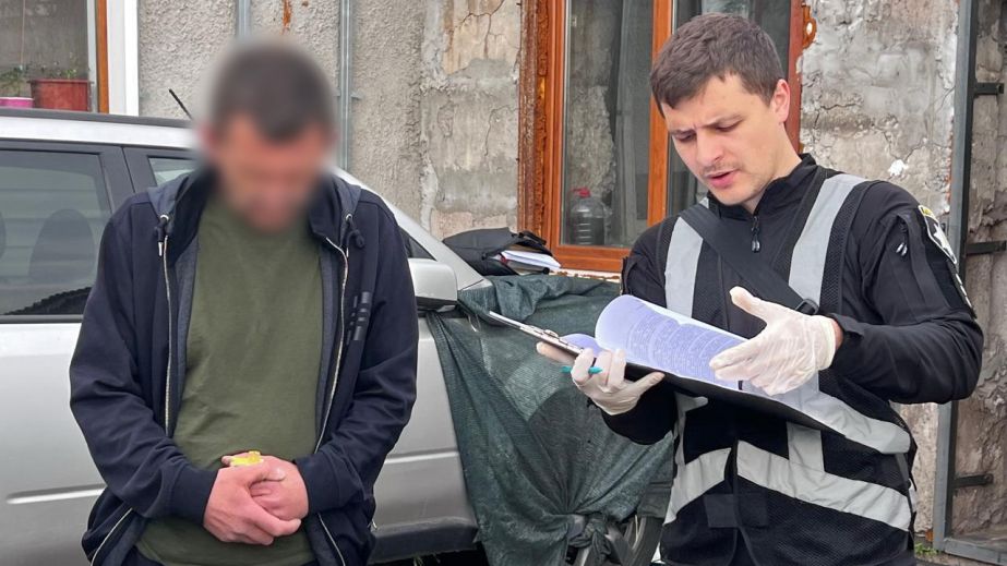 Базу відпочинку на брухт розібрала група чоловіків під Запоріжжям