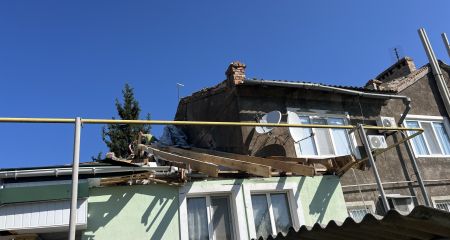 Волонтеры показали последствия артудара по Запорожскому району