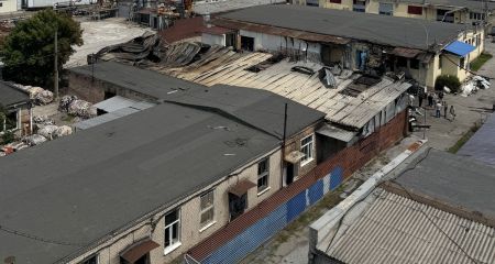 Российские "шахеды" повредили обувную фабрику в Запорожье