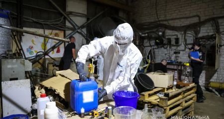 Мощную нарколабораторию "накрыли" на бывшем автозаводе в Запорожье