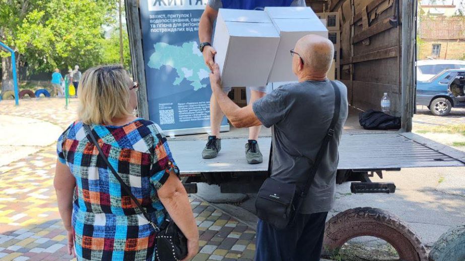 Громада Запорожского района получила почти 3 500 гигиенических наборов