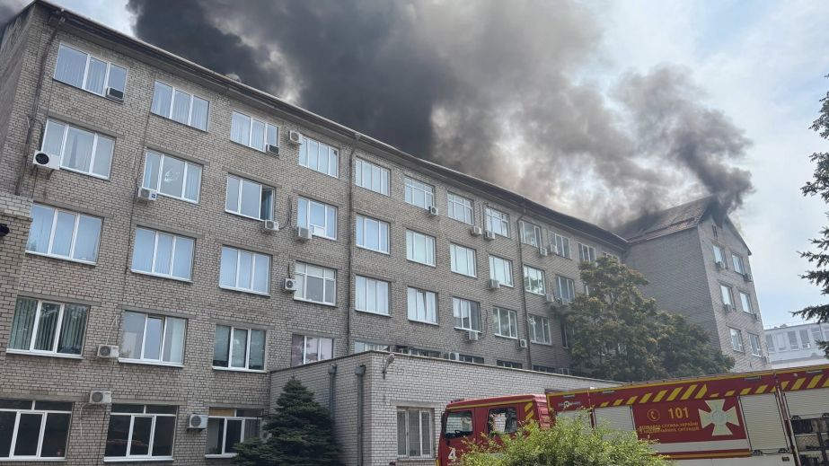Пострадавший от дрона корпус "Запорожской политехники" обследуют за 140 тыс. грн