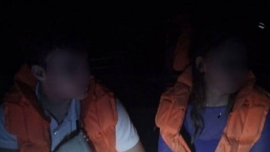 В Запорожье после внезапного подъема воды в Днепре спасли подростков