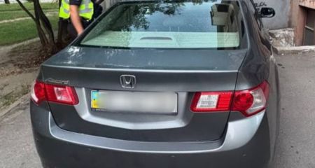 "Викрадене" авто знайшлось під будинком: запоріжець "попав" на штраф