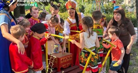 Вчать бути росіянами: у дитсадках на ТОТ впроваджують "народну культуру"