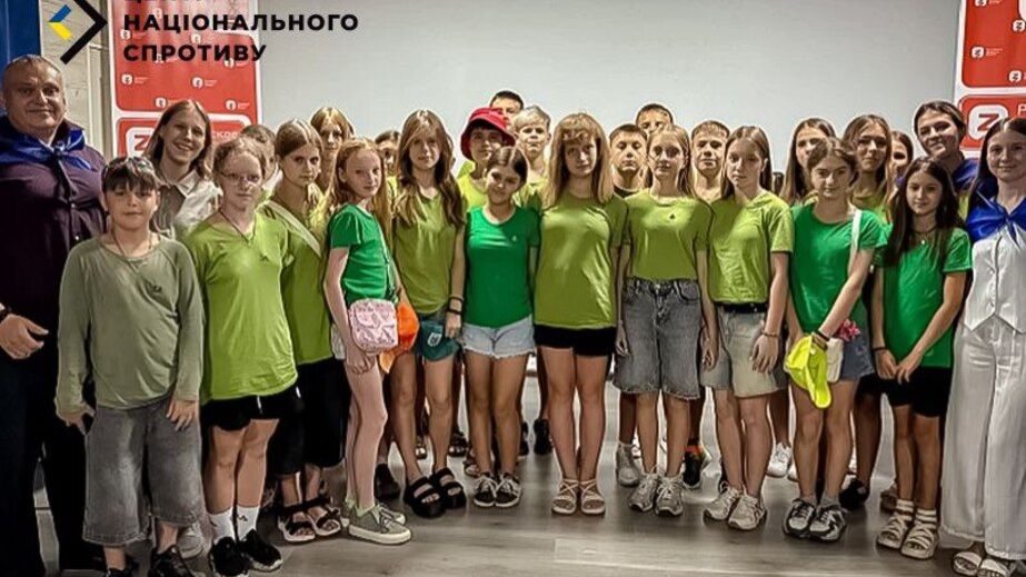 В оккупированной Запорожской области враг учит детей "правильно" любить Россию, – ЦНС