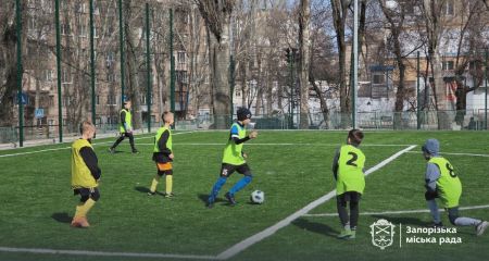 Відродження шкільного футболу: у Запоріжжі діти змагаються за Кубок міста