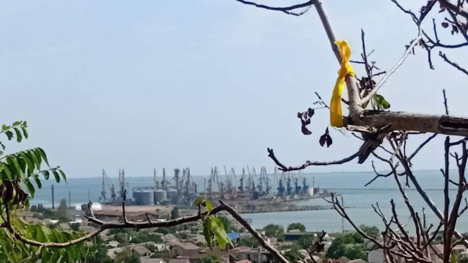 Українські символи з’явилися в окупованих містах Запорізької області, – "Жовта стрічка"