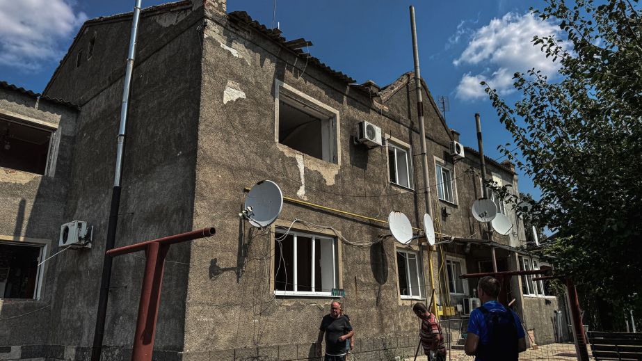 Постраждалим від авіаудару в Біленькому на Запоріжжі роздали допомогу