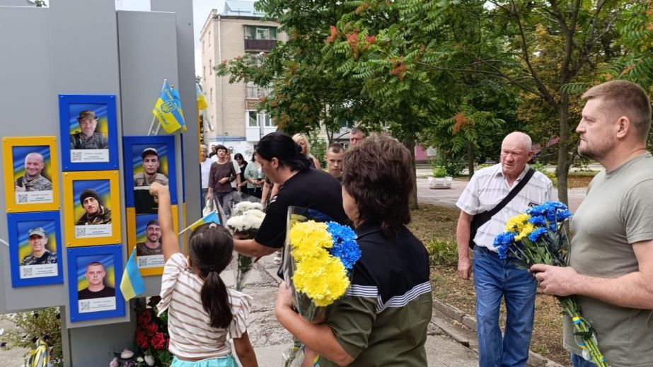 Двох захисників із Запорізького району відзначили нагородами посмертно