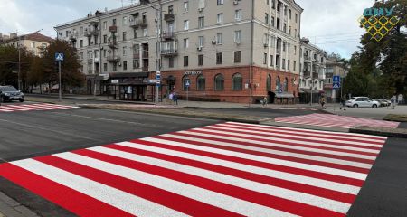 Безбарьерный переход обустроили возле горсовета Запорожья