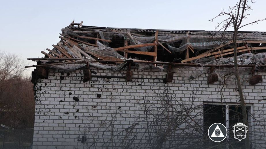 55 обращений от запорожцев: враг повредил 33 жилых дома