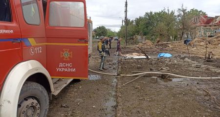 Рятувальники показала наслідки бомбування Верхньої Терси на Запоріжжі