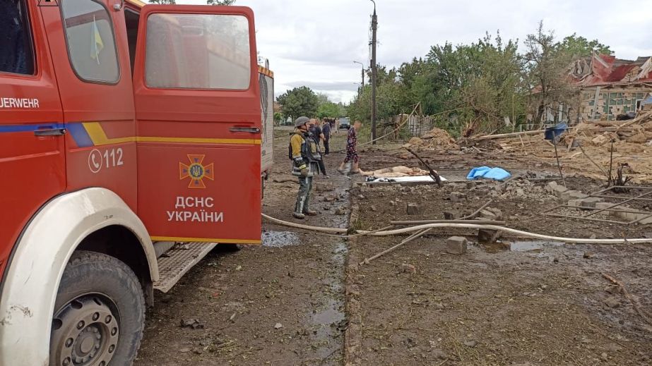 Спасатели показали последствия бомбардировки Верхней Терсы на Запорожье