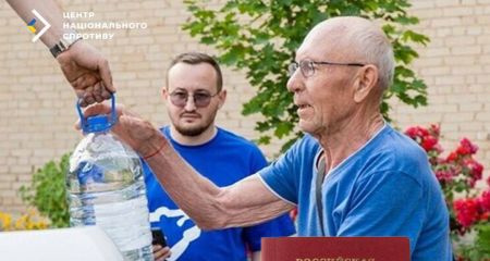 В Мелитополе питьевая вода доступна только владельцам российских паспортов, – ЦНС