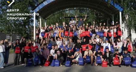 Окупанти тягнуть обдарованих українських дітей  до своїх вишів